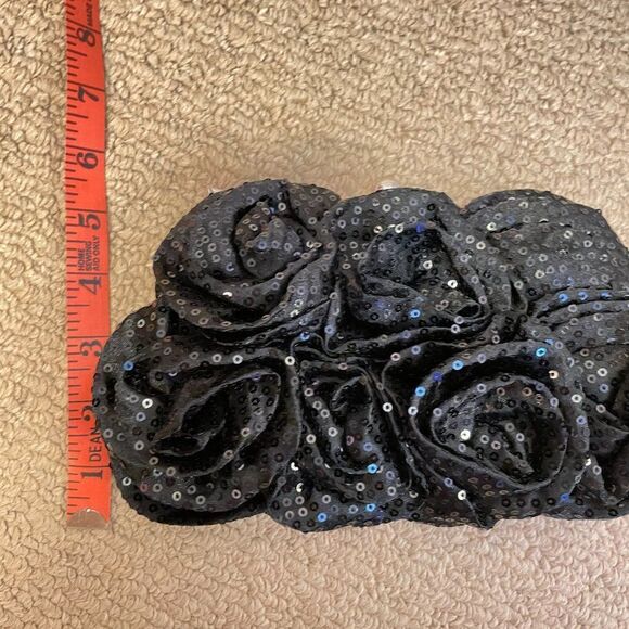 Vintage Rose Sequin Clutch Crossbody Black - Picture 7 of 8